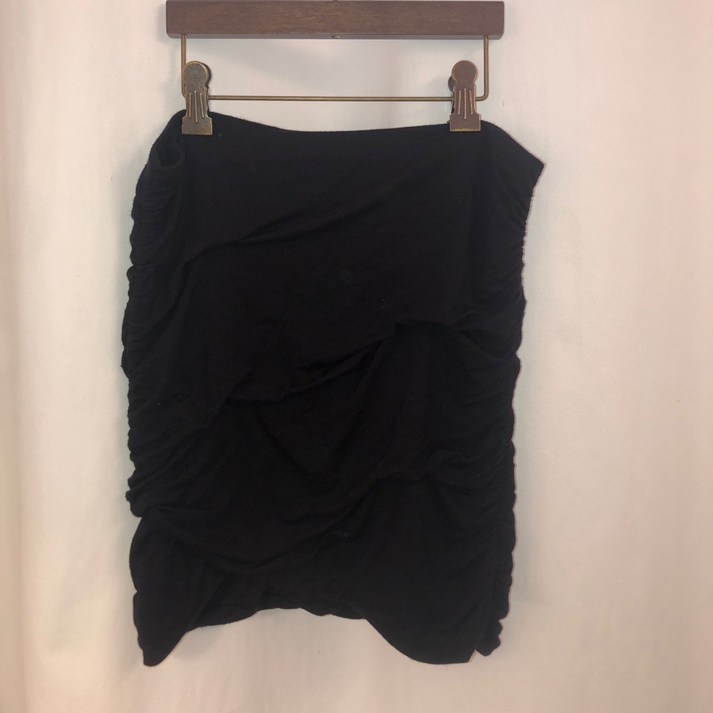 Free Peiple skirt size small